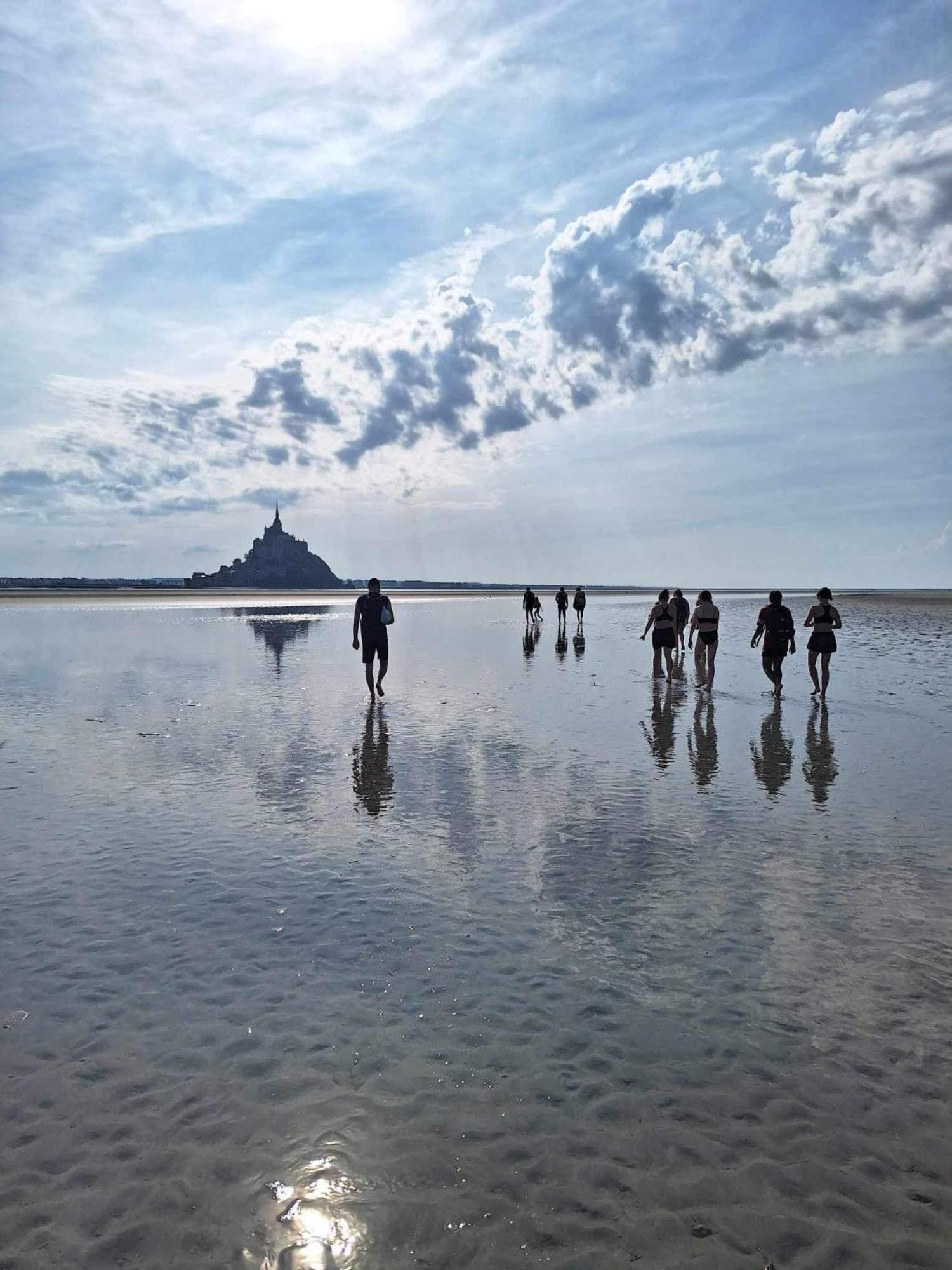 Sunset Family Guesthouse Mont Saint Michel Céaux Exterior foto